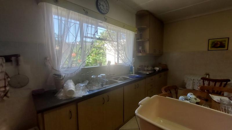 To Let 3 Bedroom Property for Rent in Chrismar Western Cape
